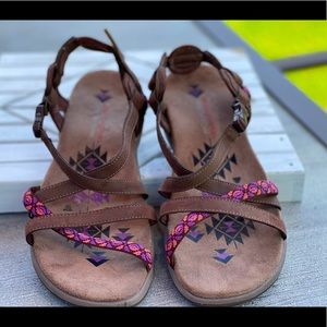 Sketchers Memory foam sandals size 9